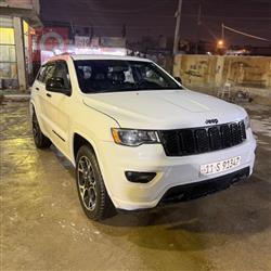 جیپ گراند شیرۆکی